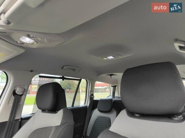 Сітроен С4 Пікассо 2014 у Києві на Automoto.ua Сітроен С4 Пікассо, об'ємом двигуна 1.56 л та пробігом 172 тис. км за 11000 $, фото 23 на Automoto.ua