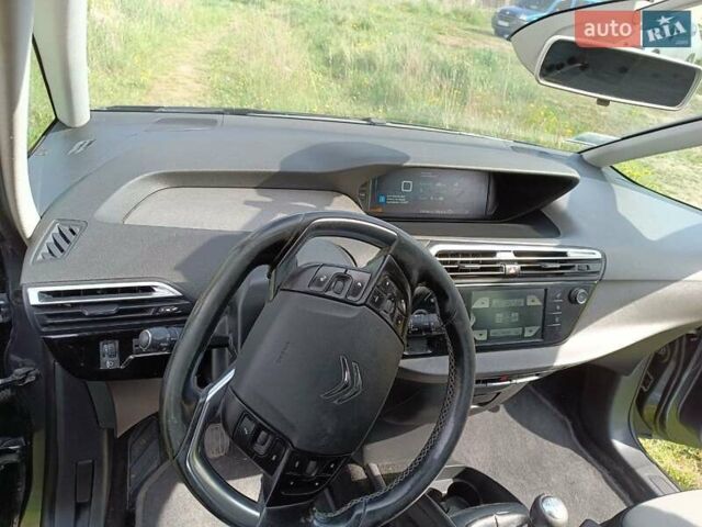 Ситроен С4 Пикассо, объемом двигателя 1.56 л и пробегом 250 тыс. км за 11500 $, фото 3 на Automoto.ua