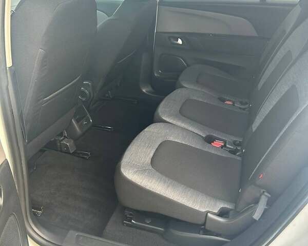 Ситроен С4 Пикассо, объемом двигателя 1.56 л и пробегом 232 тыс. км за 11000 $, фото 21 на Automoto.ua