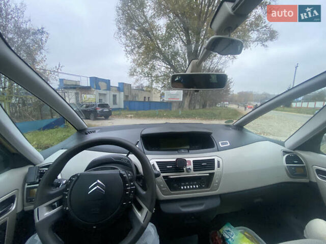Желтый Ситроен С4 Пикассо, объемом двигателя 1.56 л и пробегом 260 тыс. км за 4000 $, фото 1 на Automoto.ua