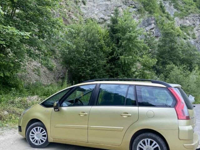 Желтый Ситроен С4 Пикассо, объемом двигателя 1.6 л и пробегом 333 тыс. км за 4600 $, фото 11 на Automoto.ua