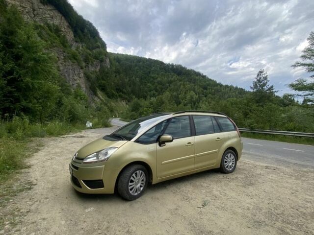 Желтый Ситроен С4 Пикассо, объемом двигателя 1.6 л и пробегом 333 тыс. км за 4600 $, фото 13 на Automoto.ua