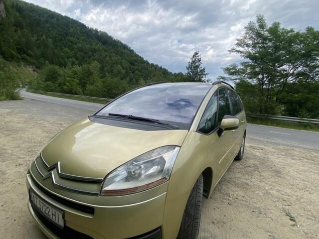 Жовтий Сітроен С4 Пікассо, об'ємом двигуна 1.6 л та пробігом 333 тис. км за 4600 $, фото 4 на Automoto.ua