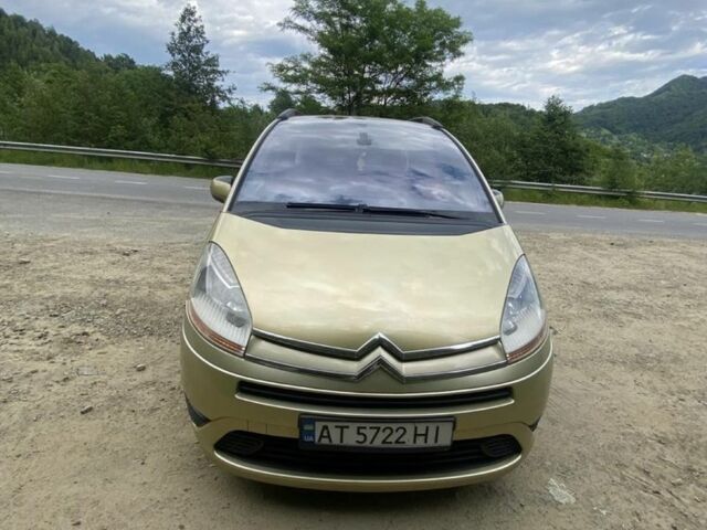 Желтый Ситроен С4 Пикассо, объемом двигателя 1.6 л и пробегом 333 тыс. км за 4600 $, фото 3 на Automoto.ua