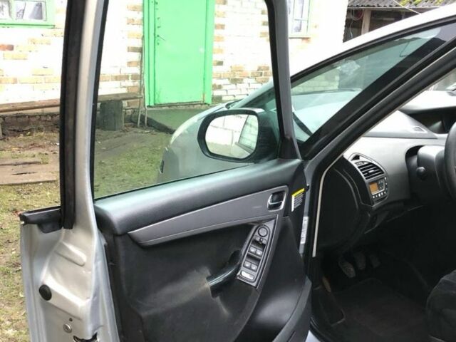 Сірий Сітроен С4 Пікассо, об'ємом двигуна 1.6 л та пробігом 300 тис. км за 4800 $, фото 11 на Automoto.ua