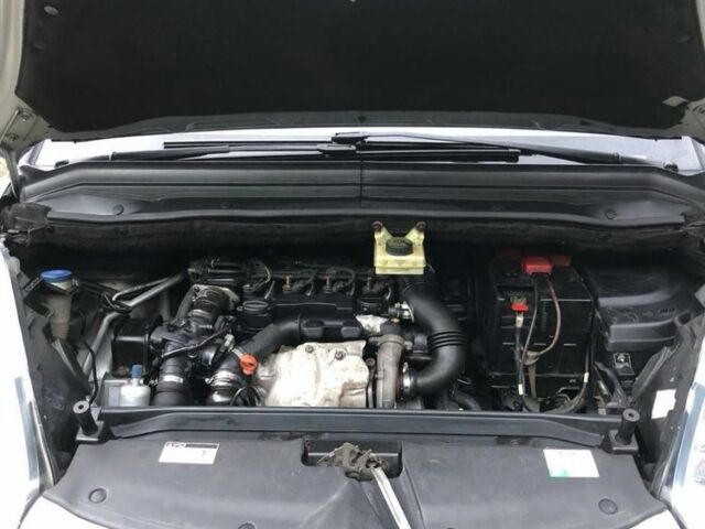 Сірий Сітроен С4 Пікассо, об'ємом двигуна 1.6 л та пробігом 300 тис. км за 4800 $, фото 8 на Automoto.ua