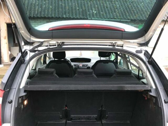 Сірий Сітроен С4 Пікассо, об'ємом двигуна 1.6 л та пробігом 300 тис. км за 4800 $, фото 6 на Automoto.ua