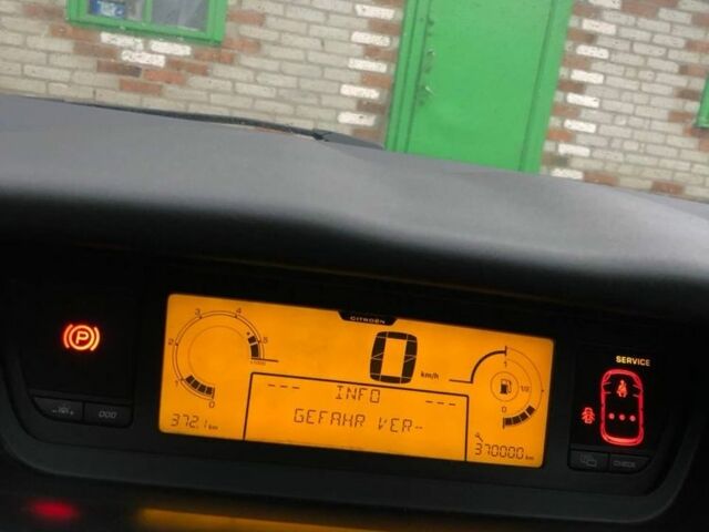 Сірий Сітроен С4 Пікассо, об'ємом двигуна 1.6 л та пробігом 300 тис. км за 4800 $, фото 7 на Automoto.ua