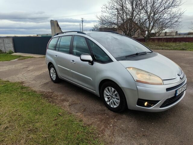 Серый Ситроен С4 Пикассо, объемом двигателя 1.7 л и пробегом 328 тыс. км за 5200 $, фото 2 на Automoto.ua