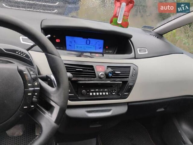 Сітроен С4 Пікассо 2006 у Кременце на Automoto.ua Сірий Сітроен С4 Пікассо, об'ємом двигуна 2 л та пробігом 300 тис. км за 4950 $, фото 10 на Automoto.ua