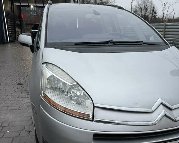 Серый Ситроен С4 Пикассо, объемом двигателя 2 л и пробегом 281 тыс. км за 5500 $, фото 12 на Automoto.ua