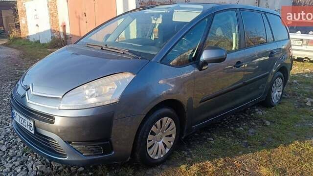 Серый Ситроен С4 Пикассо, объемом двигателя 1.75 л и пробегом 262 тыс. км за 3950 $, фото 1 на Automoto.ua