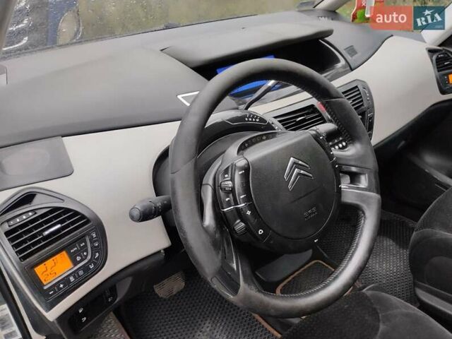 Сітроен С4 Пікассо 2006 у Кременце на Automoto.ua Сірий Сітроен С4 Пікассо, об'ємом двигуна 2 л та пробігом 300 тис. км за 4950 $, фото 2 на Automoto.ua