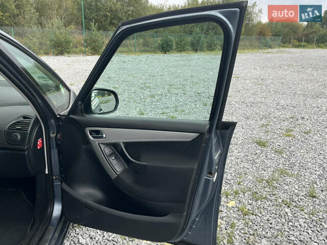 Сірий Сітроен С4 Пікассо, об'ємом двигуна 1.75 л та пробігом 197 тис. км за 4600 $, фото 20 на Automoto.ua