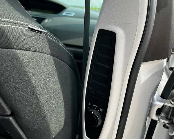 Серый Ситроен С4 Пикассо, объемом двигателя 2 л и пробегом 370 тыс. км за 5399 $, фото 21 на Automoto.ua