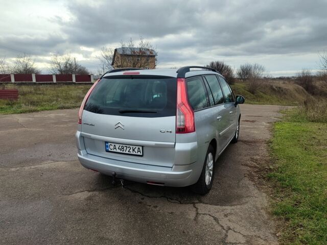 Серый Ситроен С4 Пикассо, объемом двигателя 1.7 л и пробегом 328 тыс. км за 5200 $, фото 3 на Automoto.ua