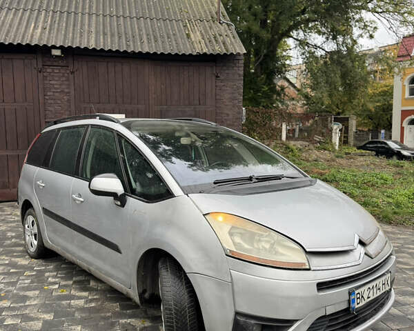 Сірий Сітроен С4 Пікассо, об'ємом двигуна 1.56 л та пробігом 286 тис. км за 4100 $, фото 4 на Automoto.ua