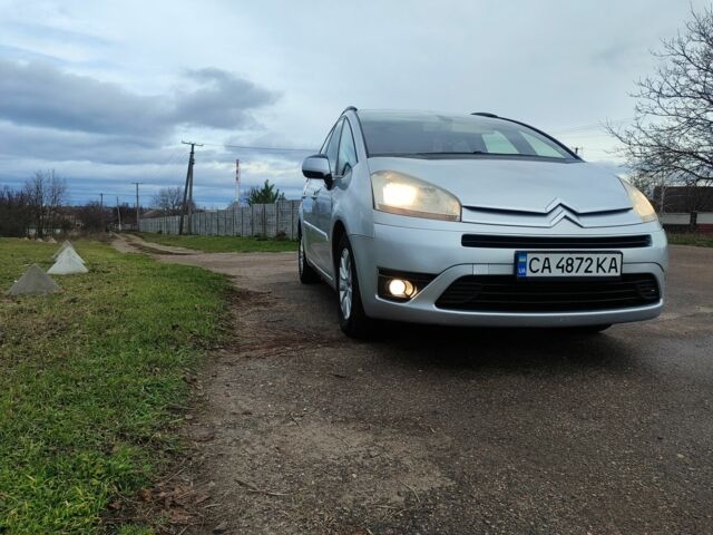Серый Ситроен С4 Пикассо, объемом двигателя 1.7 л и пробегом 328 тыс. км за 5200 $, фото 1 на Automoto.ua
