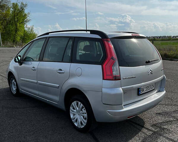 Серый Ситроен С4 Пикассо, объемом двигателя 2 л и пробегом 370 тыс. км за 5399 $, фото 29 на Automoto.ua