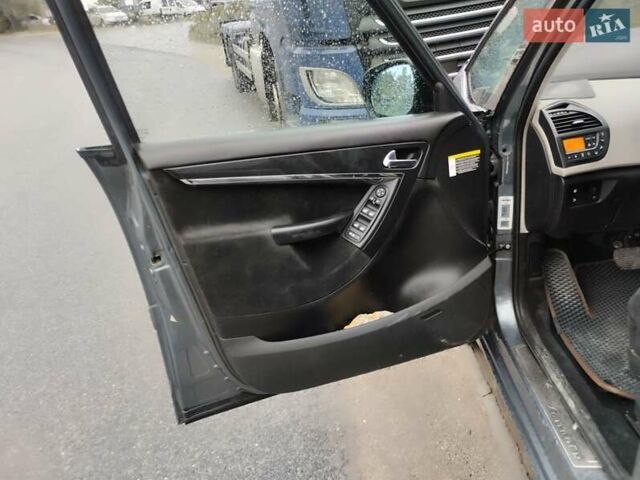 Сітроен С4 Пікассо 2006 у Кременце на Automoto.ua Сірий Сітроен С4 Пікассо, об'ємом двигуна 2 л та пробігом 300 тис. км за 4950 $, фото 9 на Automoto.ua