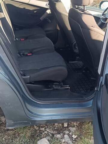 Серый Ситроен С4 Пикассо, объемом двигателя 1.75 л и пробегом 262 тыс. км за 3950 $, фото 6 на Automoto.ua