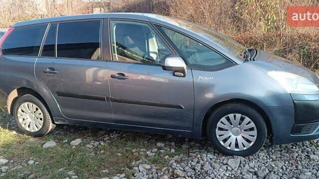 Серый Ситроен С4 Пикассо, объемом двигателя 1.75 л и пробегом 262 тыс. км за 3950 $, фото 4 на Automoto.ua