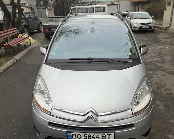 Серый Ситроен С4 Пикассо, объемом двигателя 2 л и пробегом 220 тыс. км за 5600 $, фото 2 на Automoto.ua