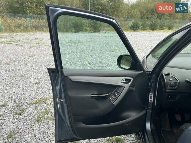 Сірий Сітроен С4 Пікассо, об'ємом двигуна 1.75 л та пробігом 197 тис. км за 4600 $, фото 18 на Automoto.ua