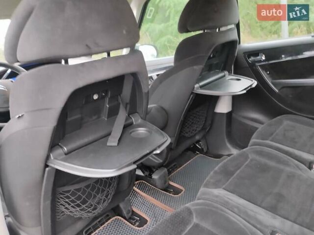 Сітроен С4 Пікассо 2006 у Кременце на Automoto.ua Сірий Сітроен С4 Пікассо, об'ємом двигуна 2 л та пробігом 300 тис. км за 4950 $, фото 16 на Automoto.ua