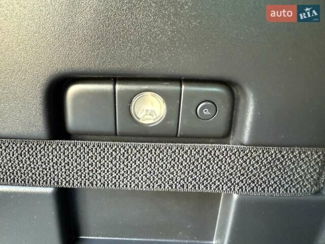 Сірий Сітроен С4 Пікассо, об'ємом двигуна 2 л та пробігом 220 тис. км за 4900 $, фото 15 на Automoto.ua