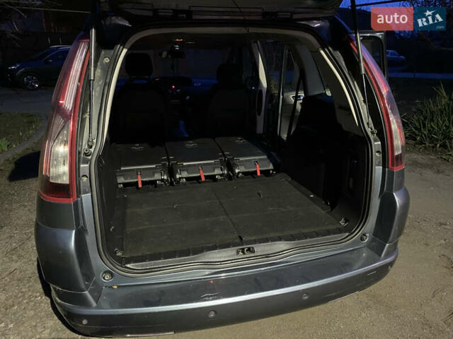 Серый Ситроен С4 Пикассо, объемом двигателя 1.56 л и пробегом 285 тыс. км за 5700 $, фото 34 на Automoto.ua