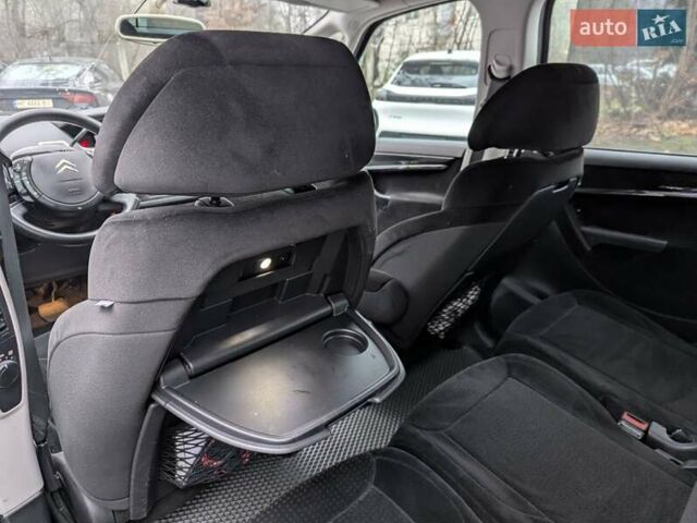 Сірий Сітроен С4 Пікассо, об'ємом двигуна 1.6 л та пробігом 123 тис. км за 5200 $, фото 13 на Automoto.ua