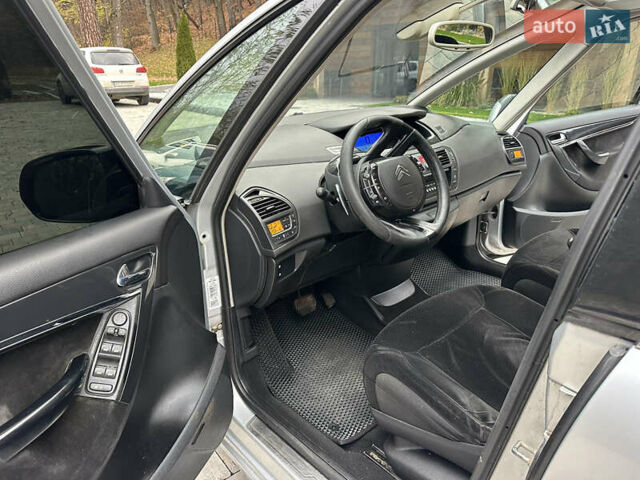 Сірий Сітроен С4 Пікассо, об'ємом двигуна 2 л та пробігом 220 тис. км за 4990 $, фото 32 на Automoto.ua