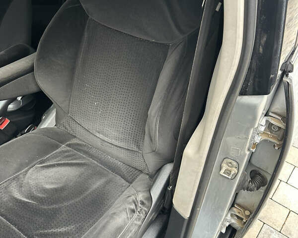 Сірий Сітроен С4 Пікассо, об'ємом двигуна 2 л та пробігом 220 тис. км за 4990 $, фото 38 на Automoto.ua