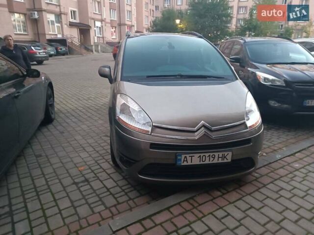 Серый Ситроен С4 Пикассо, объемом двигателя 0 л и пробегом 240 тыс. км за 6000 $, фото 15 на Automoto.ua