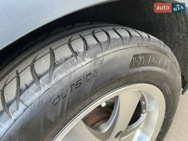 Серый Ситроен С4 Пикассо, объемом двигателя 1.56 л и пробегом 285 тыс. км за 5700 $, фото 29 на Automoto.ua