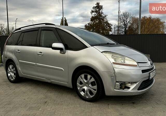 Сірий Сітроен С4 Пікассо, об'ємом двигуна 1.56 л та пробігом 321 тис. км за 4800 $, фото 3 на Automoto.ua