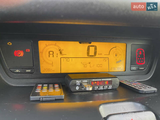 Серый Ситроен С4 Пикассо, объемом двигателя 1.56 л и пробегом 285 тыс. км за 5700 $, фото 24 на Automoto.ua