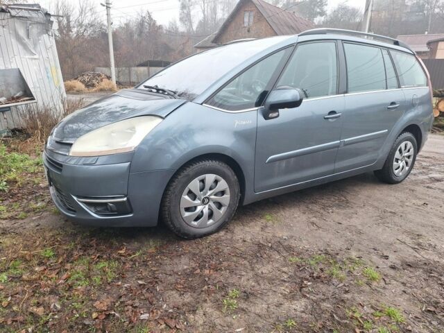 Серый Ситроен С4 Пикассо, объемом двигателя 2 л и пробегом 285 тыс. км за 5900 $, фото 1 на Automoto.ua