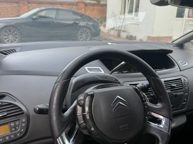 Ситроен С4 Пикассо 2007 в Львове на Automoto.ua Серый Ситроен С4 Пикассо, объемом двигателя 1.6 л и пробегом 260 тыс. км за 6000 $, фото 4 на Automoto.ua