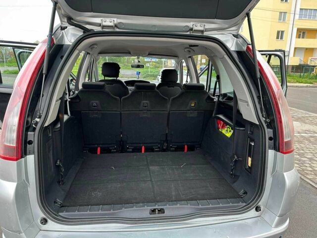 Серый Ситроен С4 Пикассо, объемом двигателя 1.6 л и пробегом 285 тыс. км за 4000 $, фото 10 на Automoto.ua