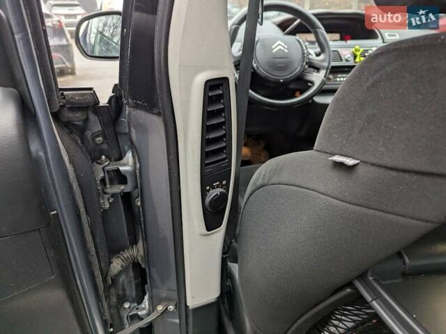Сірий Сітроен С4 Пікассо, об'ємом двигуна 1.6 л та пробігом 123 тис. км за 5200 $, фото 14 на Automoto.ua