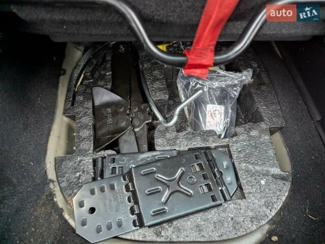 Сірий Сітроен С4 Пікассо, об'ємом двигуна 1.6 л та пробігом 123 тис. км за 5200 $, фото 20 на Automoto.ua