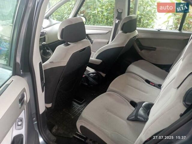 Ситроен С4 Пикассо 2007 в Львове на Automoto.ua Серый Ситроен С4 Пикассо, объемом двигателя 1.56 л и пробегом 270 тыс. км за 5800 $, фото 2 на Automoto.ua