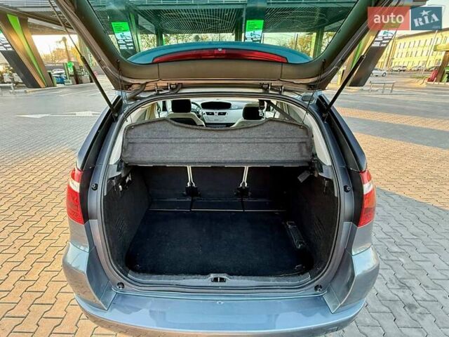 Сірий Сітроен С4 Пікассо, об'ємом двигуна 1.56 л та пробігом 276 тис. км за 5400 $, фото 15 на Automoto.ua