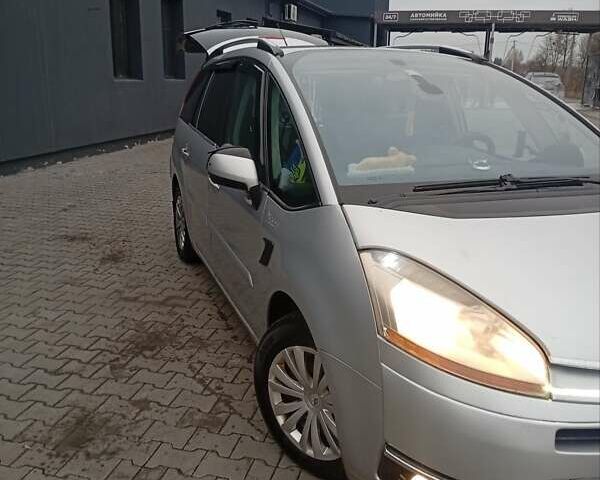 Серый Ситроен С4 Пикассо, объемом двигателя 1.6 л и пробегом 200 тыс. км за 4300 $, фото 3 на Automoto.ua