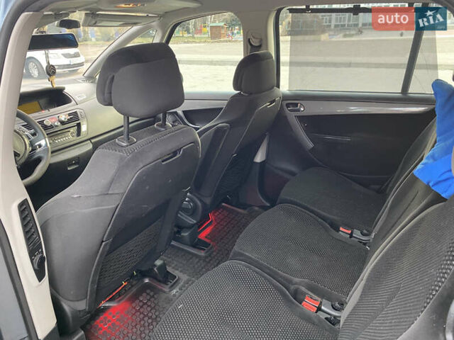 Серый Ситроен С4 Пикассо, объемом двигателя 1.56 л и пробегом 285 тыс. км за 5700 $, фото 23 на Automoto.ua