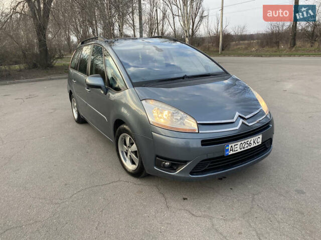 Серый Ситроен С4 Пикассо, объемом двигателя 1.56 л и пробегом 285 тыс. км за 5700 $, фото 11 на Automoto.ua