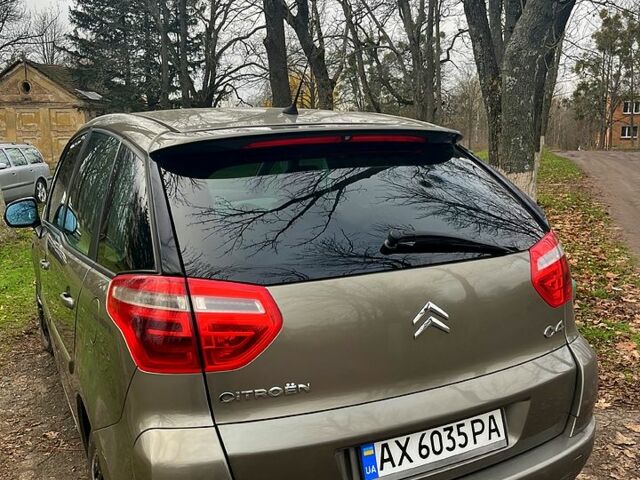 Сірий Сітроен С4 Пікассо, об'ємом двигуна 1.6 л та пробігом 167 тис. км за 5600 $, фото 2 на Automoto.ua