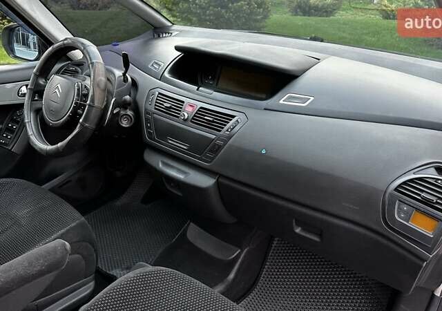 Сірий Сітроен С4 Пікассо, об'ємом двигуна 1.56 л та пробігом 321 тис. км за 4800 $, фото 6 на Automoto.ua